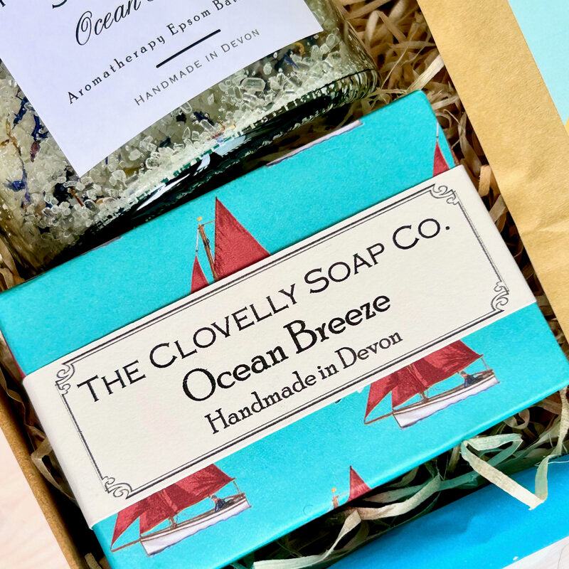 Ocean Gift Set from Devon with Ocean Breeze Bath Salts, Ocean Breeze handmade soap, Exe Chocolate with Devon harvested seaweed